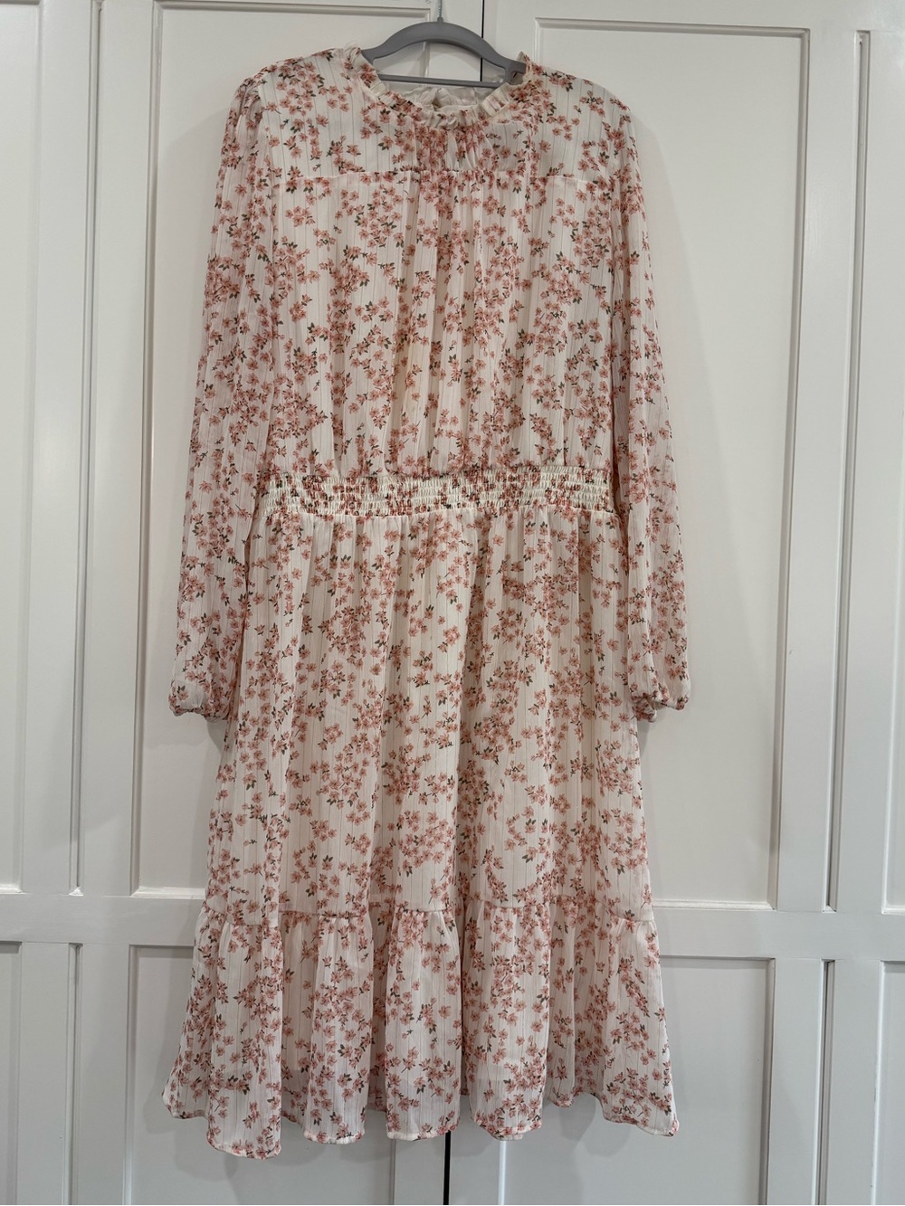 Draper James Floral Tiered Midi Dress – Smocked Waist